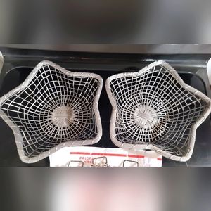 2 star bowls & 8 napkin holders